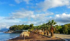 Beach nearby - Pension Gina (Troizinia)