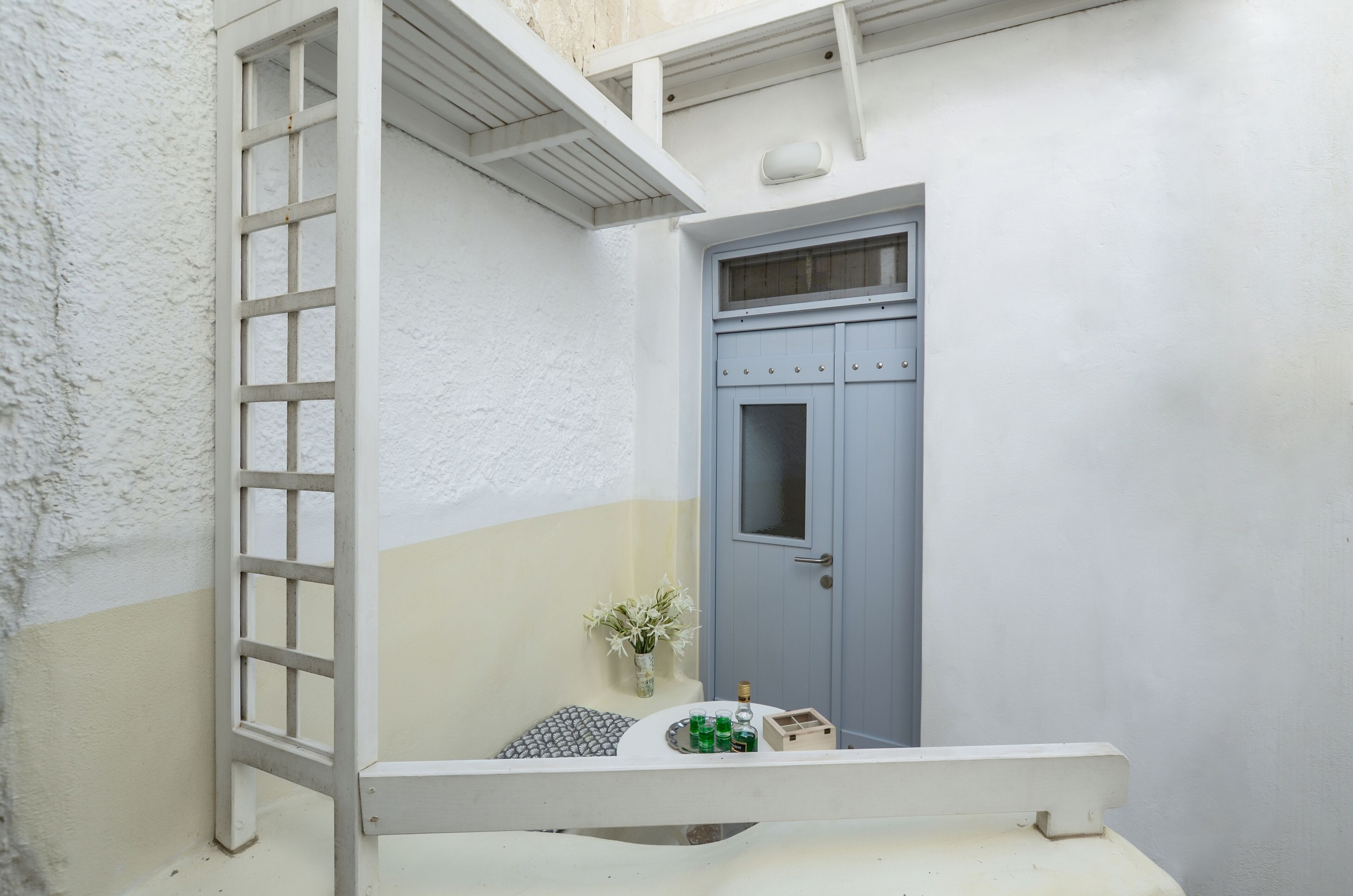 suite, 1 bedroom (petite home) | living area