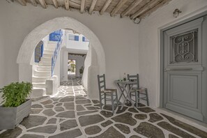 Suite, 1 Bedroom (V.S.II Suite 4) | Living area - Venetian Suites (Naxos)