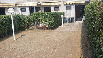 Enceinte de lâhĂ©bergement