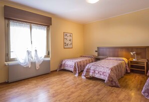 3 bedrooms, WiFi, bed sheets