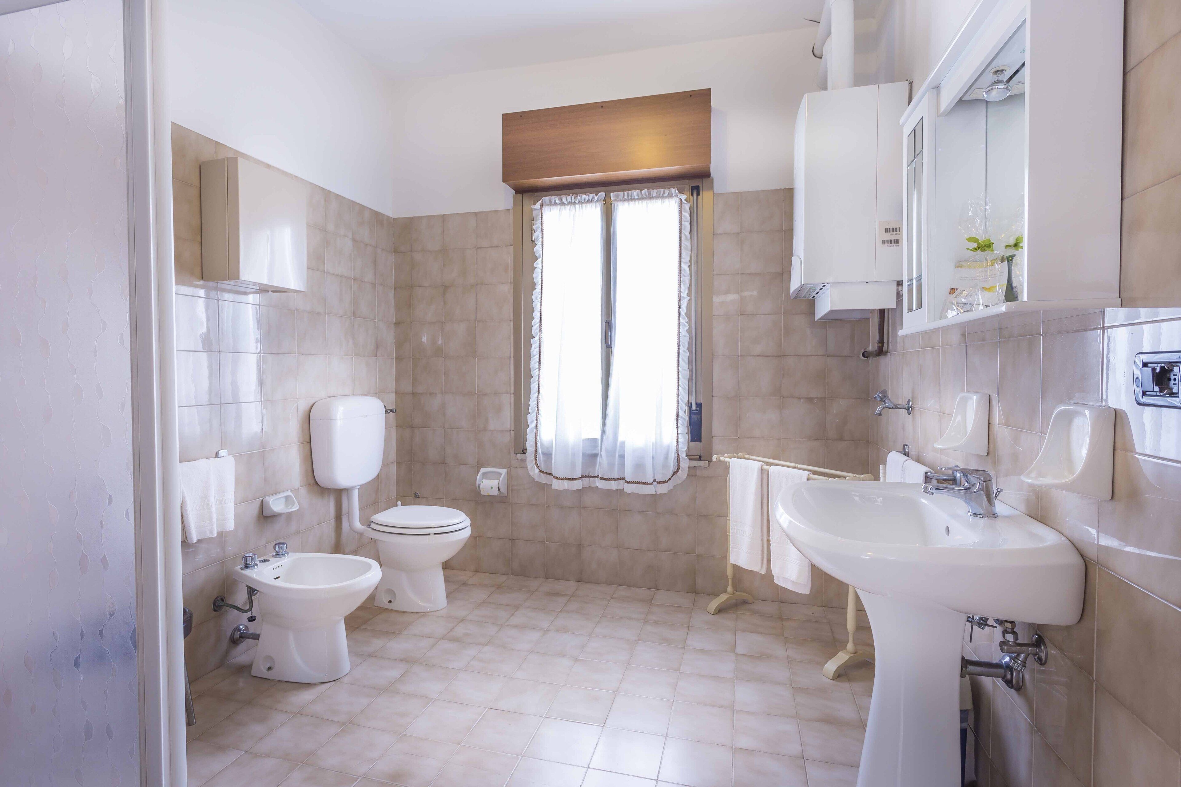 Fattoria 2, spacious apartment in the farm courtyard