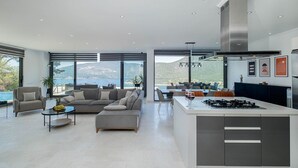Unclassified image, 4 of 80, button - Villa Eskiz - stunning 5 bedroom villa with unobstructed views and infinity pool (Kalkan)