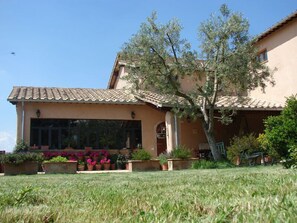 Front of property - Agriturismo Terrasabina (Poggio Mirteto)