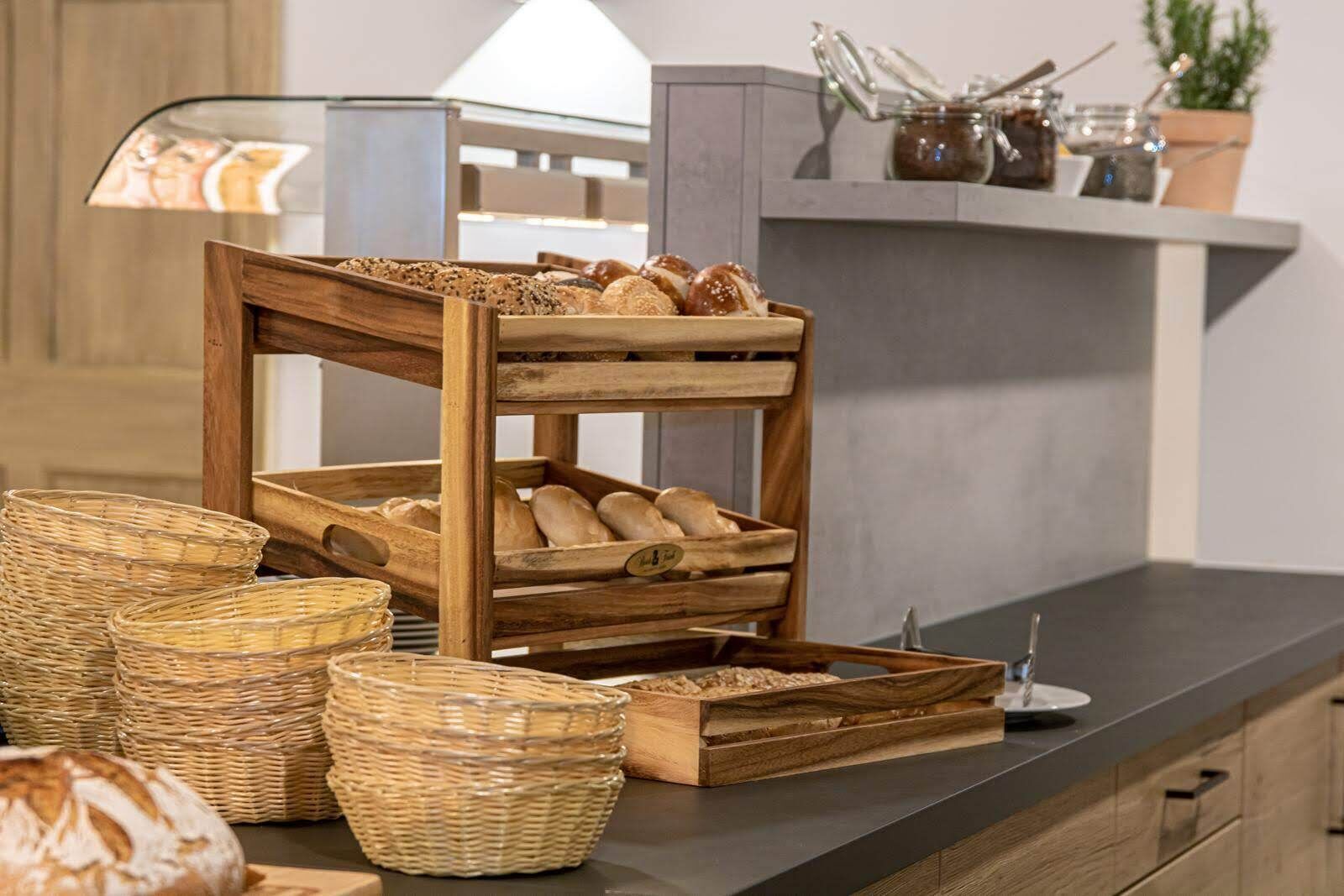 daily buffet breakfast (eur 10.50 per person)