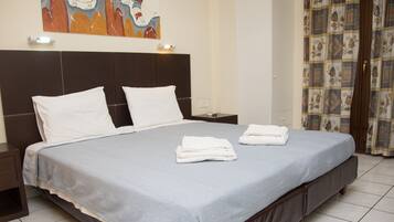 Free WiFi, bed sheets