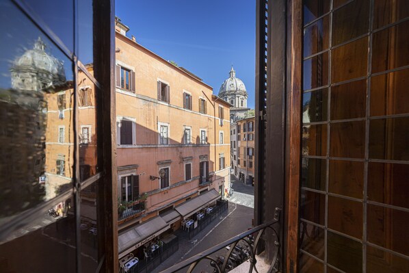Habitació doble, banyera d'hidromassatge | Vista del carrer