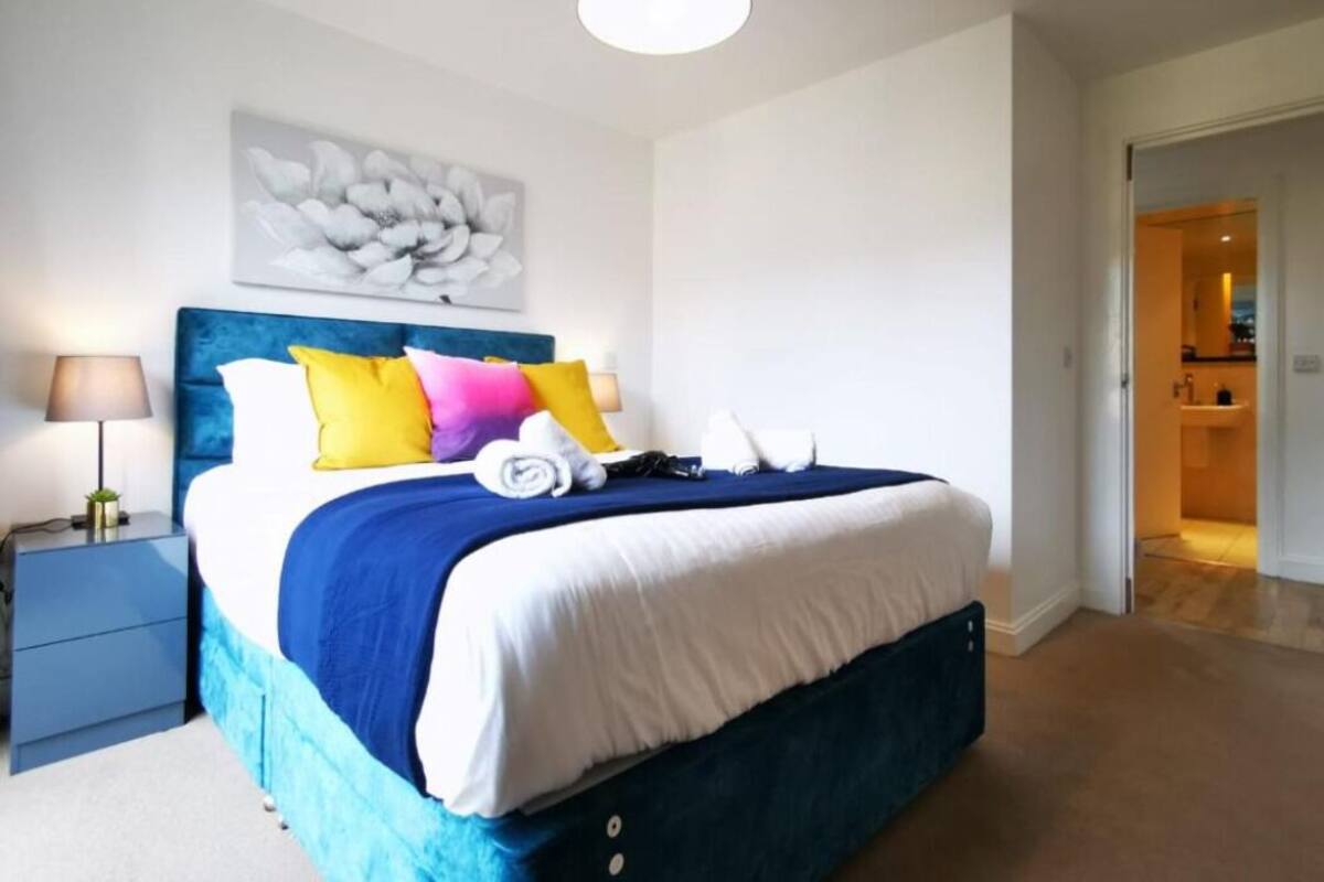 Deluxe Apartment (with Shower) | 1 bedroom, free WiFi, bed sheets