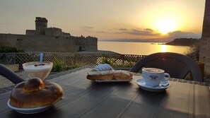 Frokost med lokale retter er inkludert