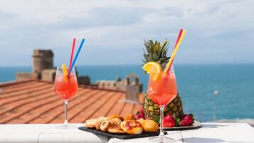 Enjoy ocean views from the terrace, where you can sip cocktails and indulge in pastries.