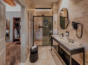 Deluxe Double Room | Bathroom | Free toiletries, hair dryer, towels, soap - Mottl House by Adrez (Prague)