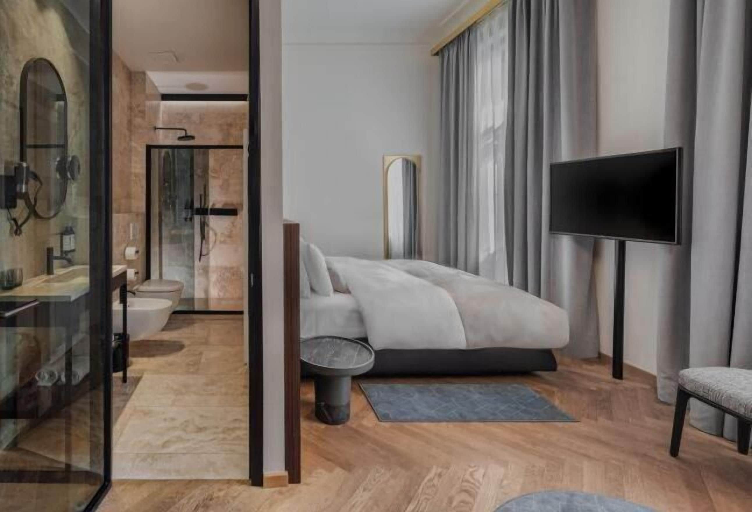 Zimmersafe, individuell dekoriert, individuell eingerichtet