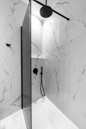 Panoramic Penthouse, 1 Bedroom, Balcony, City View | Bathroom shower - Penthouse Level 8 Nilie Hospitality MGMT (Thessaloniki)