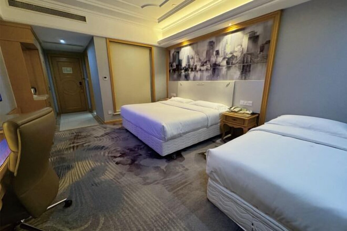 Deluxe Family Room