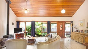 TV, fireplace - Semaphore Beach House (Hawks Nest)