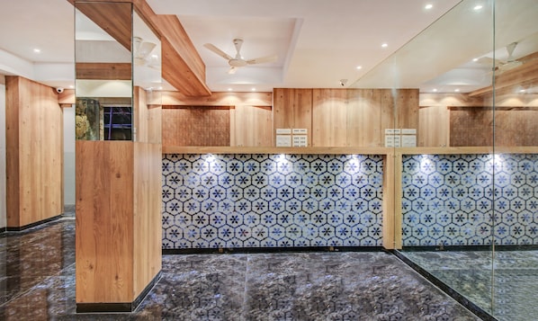 Lobby - Treebo Trip Aarush Inn (Navi Mumbai)