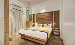 Standard Room | Iron/ironing board, free WiFi, bed sheets - Treebo Trip Aarush Inn (Navi Mumbai)