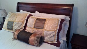 1 dormitorio, escritorio, tabla de planchar con plancha y wifi gratis