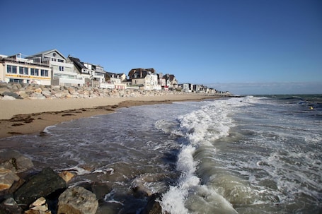 海滩. 柯塔比雷斯酒店