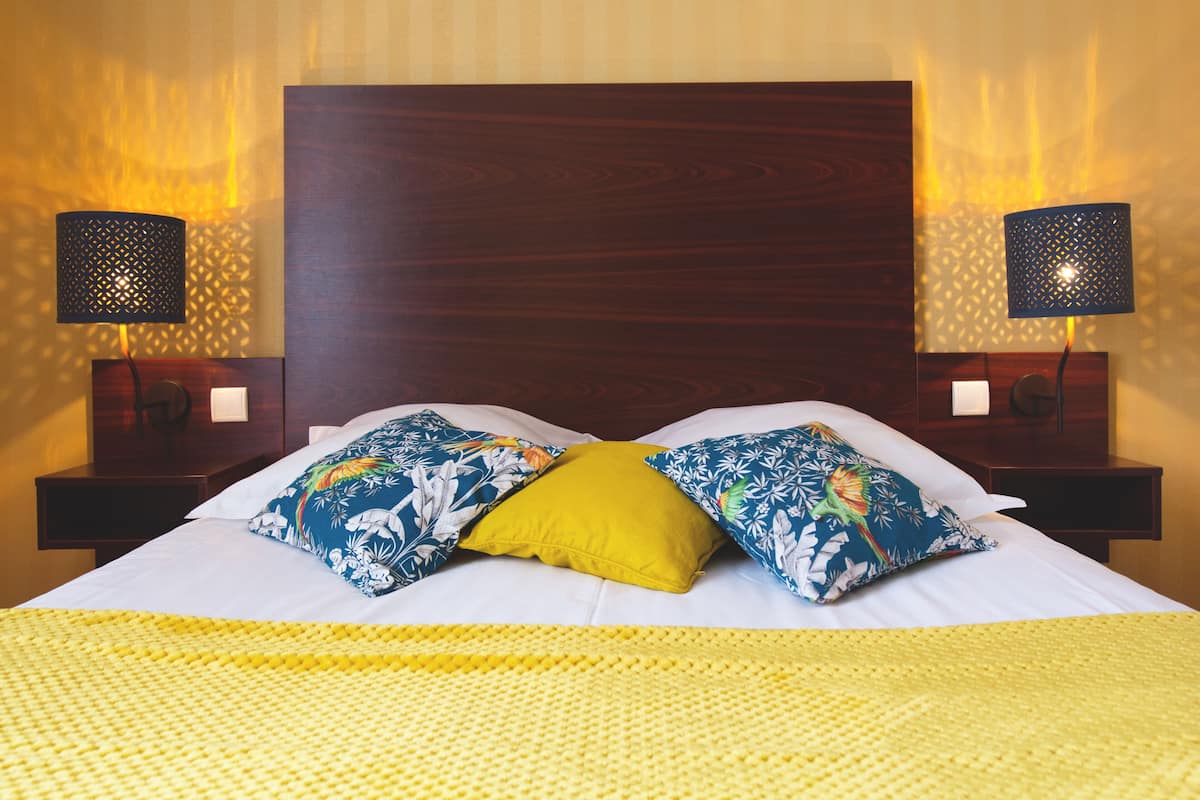 Chambre Double ou avec lits jumeaux, 1 très grand lit | Bureau, rideaux occultants, chambres insonorisées