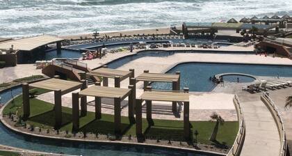 FOR SUMMER TIME FUN BOOK NOW Point of Paradise Ocean Beach Getaway