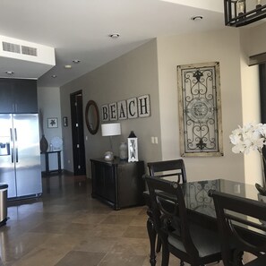 Dining - FOR SUMMER TIME FUN BOOK NOW Point of Paradise               Ocean Beach Getaway (Puerto Peñasco, Son)