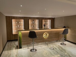 Bar (on property) - Radar Otel (Istanbul)