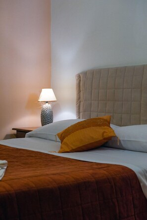 Kahden hengen huone | Työpöytä, ilmaiset vauvansängyt, ilmainen Wi-Fi, vuodevaatteet