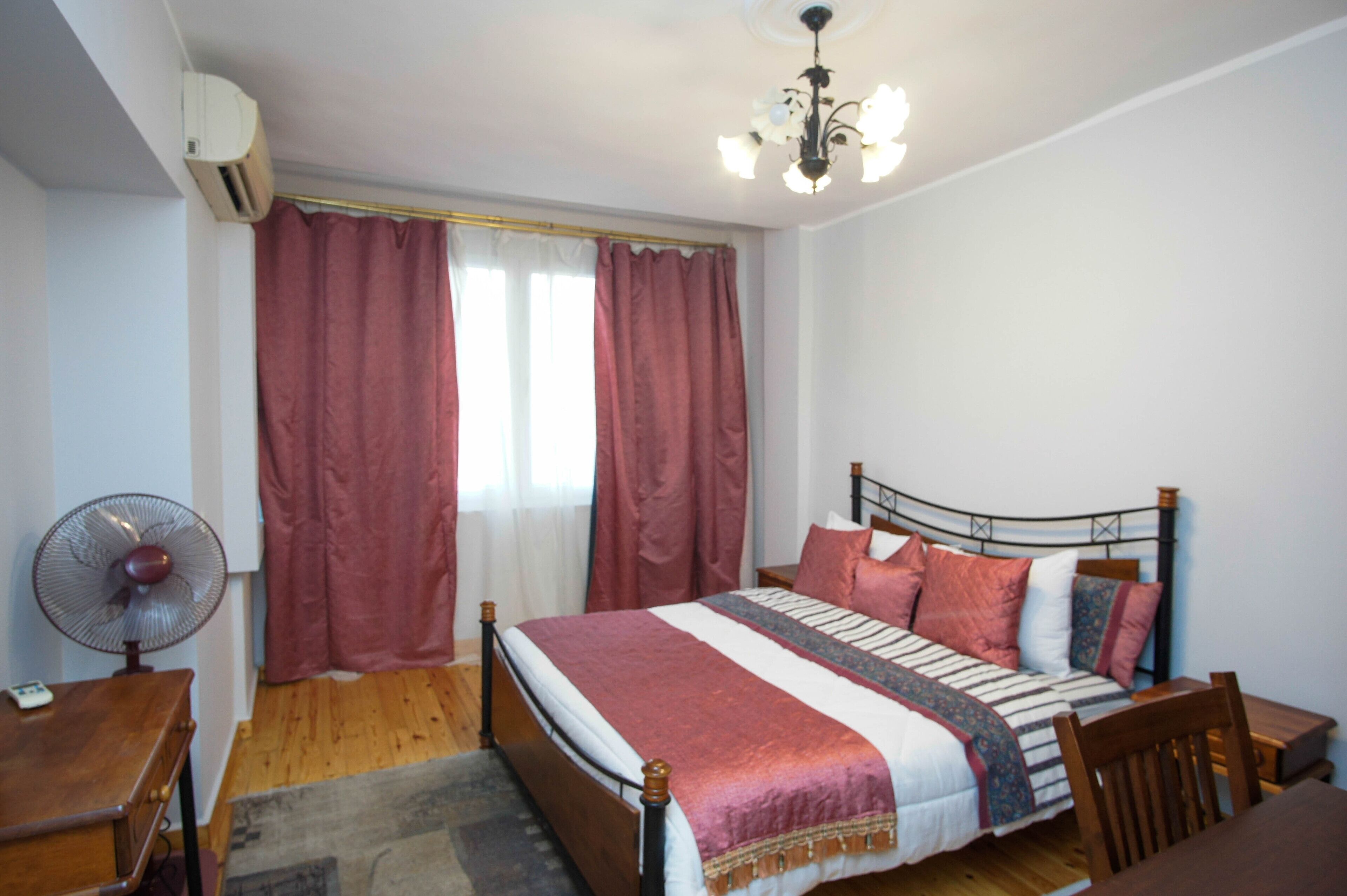 2 bedrooms, desk, free WiFi