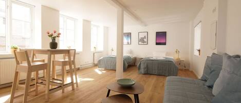 1 bedroom, iron/ironing board, travel crib, WiFi