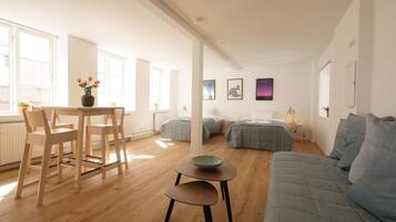 1 bedroom, iron/ironing board, travel cot, WiFi