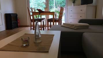 Comfort-Bungalow | Wohnzimmer | Flachbildfernseher