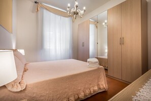 1 bedroom, iron/ironing board, WiFi, bed sheets - An ideal apartment for a couple by Mmega (Firenze)