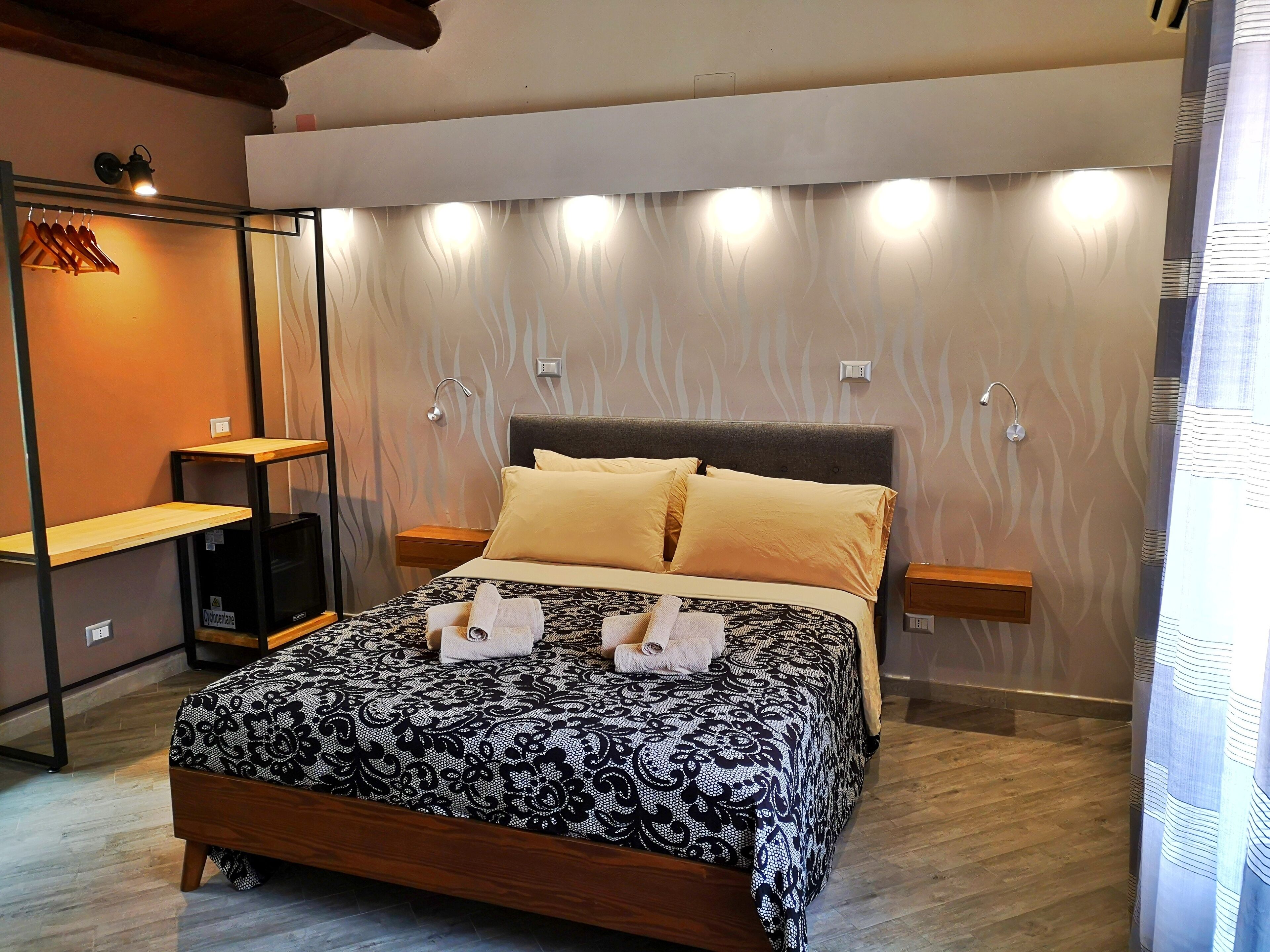 Dobbeltrom – superior | Minibar, barnesenger (inkludert), wi-fi (inkludert) og sengetøy