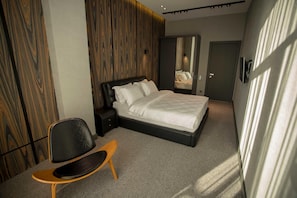 Premium bedding, desk, blackout curtains, soundproofing - Gumbati Apart Hotel (Batumi)