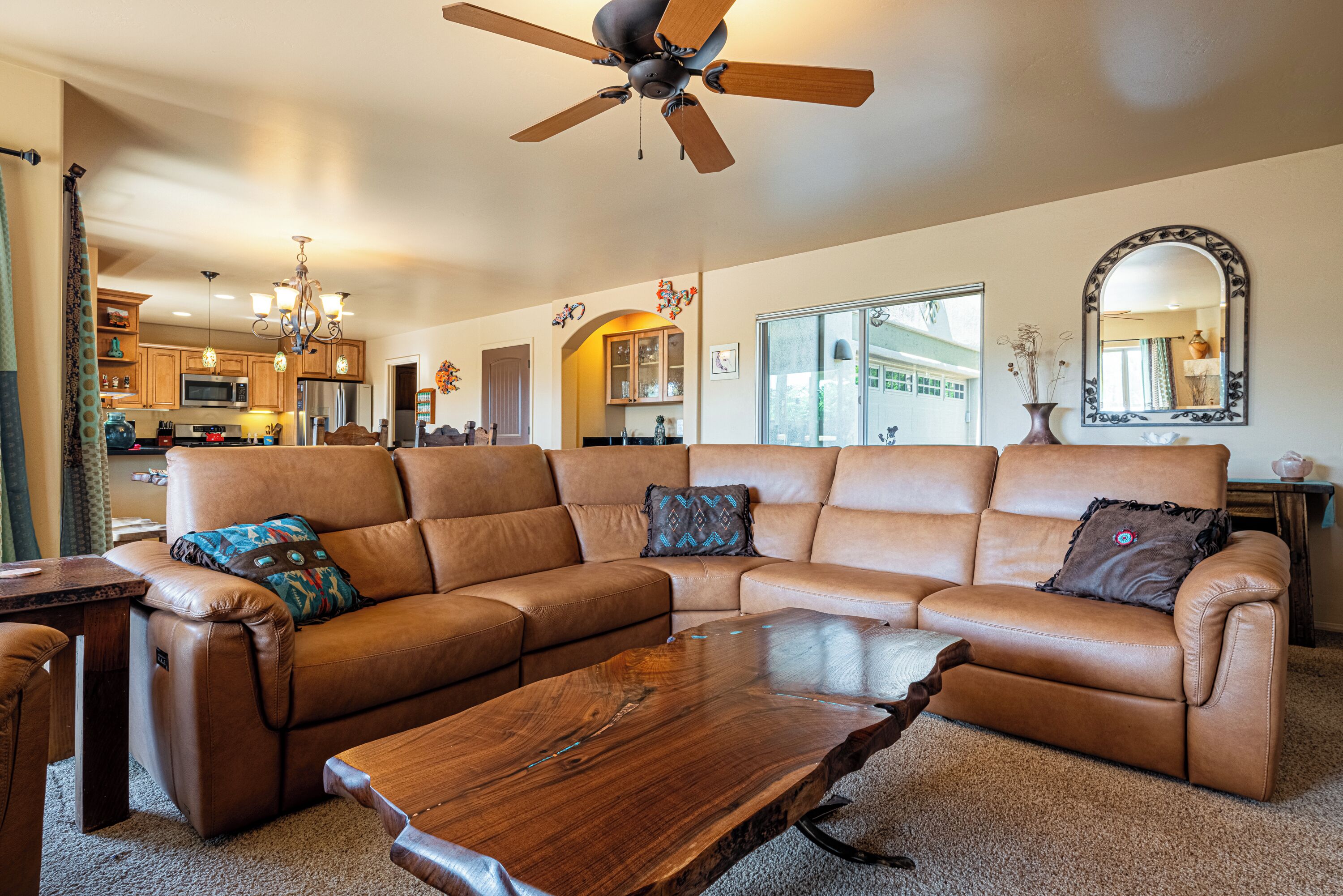 Private Abode Inspired cottage home in Sedona+hot tub+views+quaint & quiet. Close to it all!