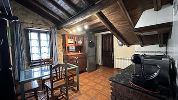 Appartement, privébadkamer (Cuatro personas anexo) | Dineren