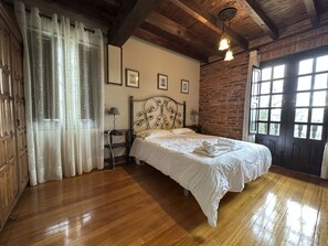 Apartment, Private Bathroom (Cuatro personas anexo) | Interior