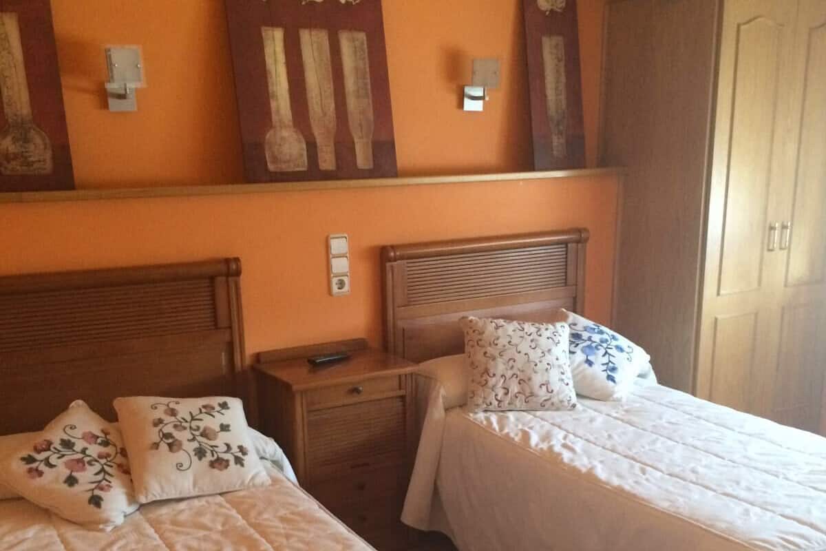 Kamar Twin | Wi-Fi gratis dan seprai linen