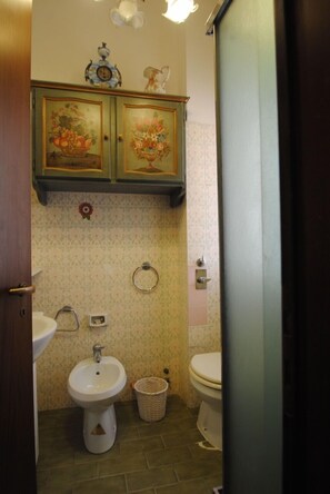 Apartment, 1 Bedroom | Bathroom