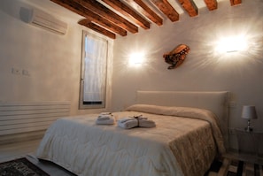 Apartment, 1 Schlafzimmer | 1 Schlafzimmer, kostenloses WLAN, Bettwäsche