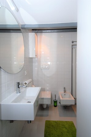 Apartment, 1 Bedroom | Bathroom - San Marcuola Green (Venice)