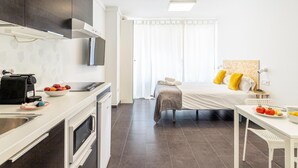 Coffee/tea maker, microwave, toaster - HOMEABOUT LA MERCED STUDIO 6 (Malaga)
