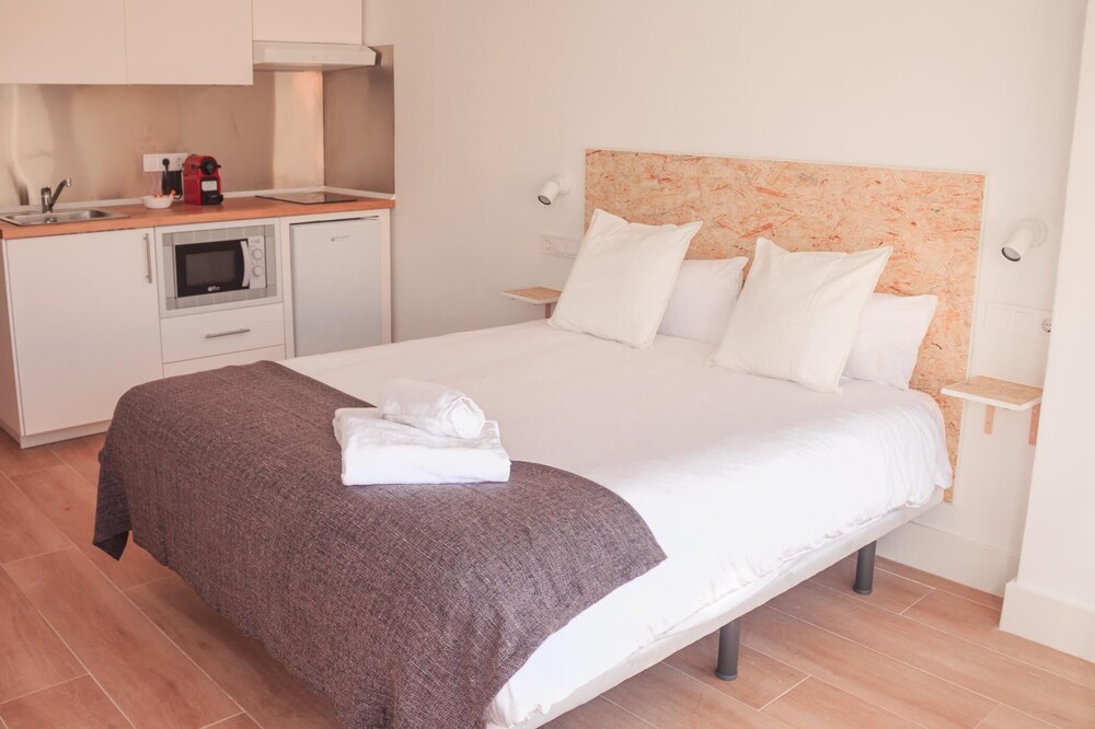 HOMEABOUT LA MERCED STUDIO 11