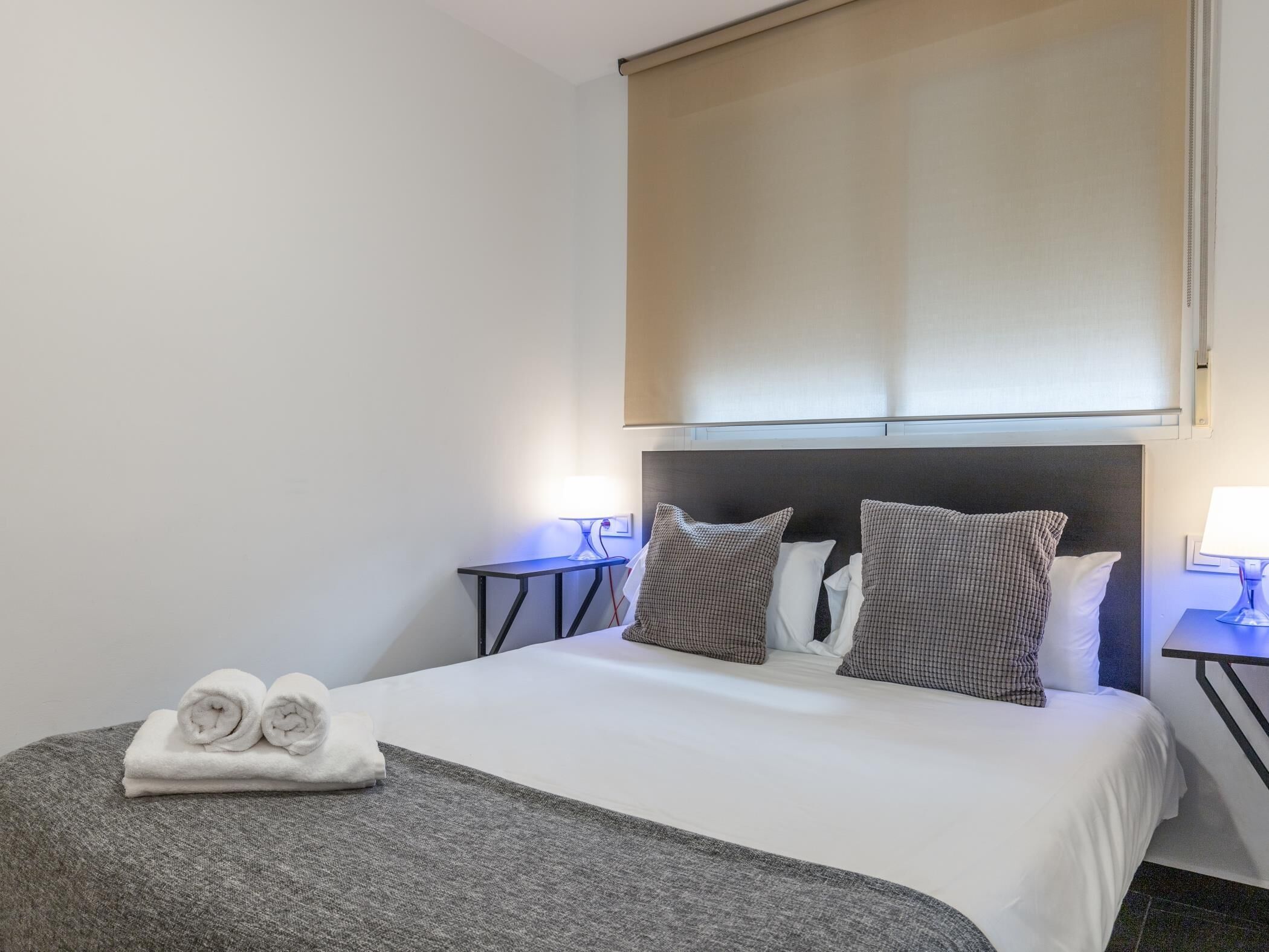 4 bedrooms, iron/ironing board, Internet, bed sheets