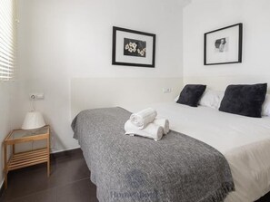 3 bedrooms, Internet, bed sheets