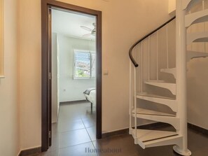 3 bedrooms, Internet, bed sheets - HOMEABOUT LA MERCED DUPLEX 19 (3BR 2BT) (Malaga)