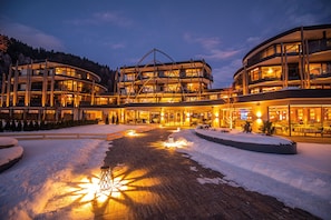 Exterior - Kronhotel Leitgam luxury hotel for two (Chienes)