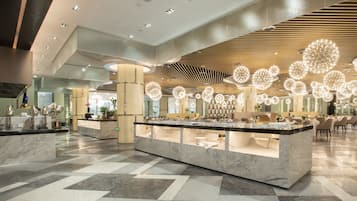 Free buffet breakfast