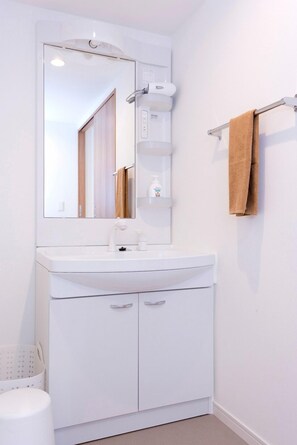 Hair dryer, towels